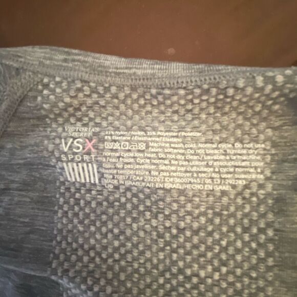 Victoria’s Secret sport grey short sleeve workout top size large - Picture 5 of 12